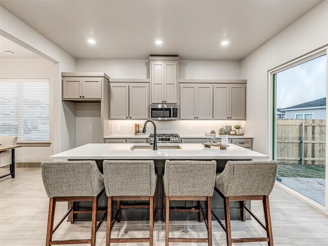 Building Photo - 2548 NW 131st St