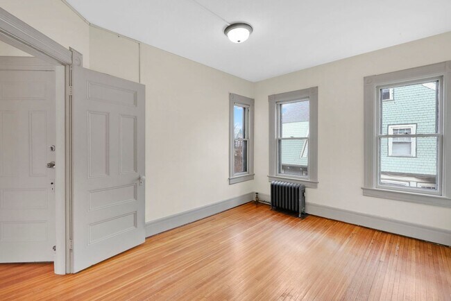 Building Photo - 65 Firglade Ave