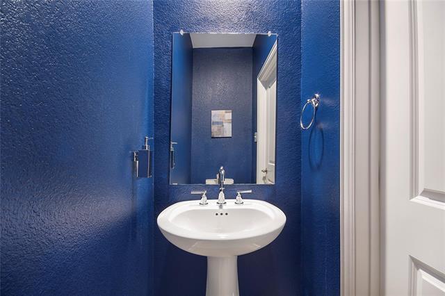 Building Photo - 321 Fulton St