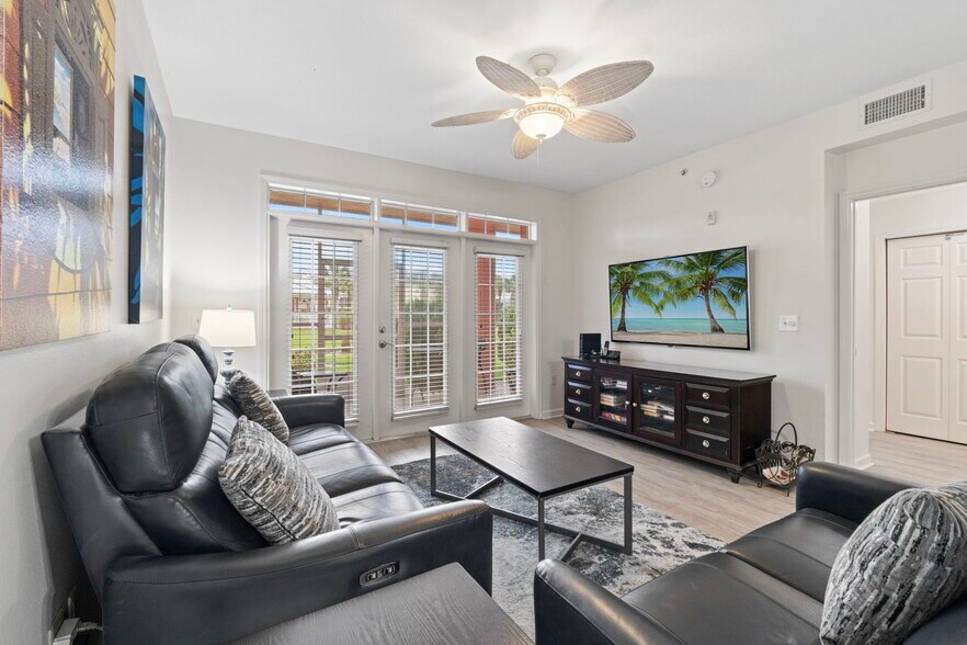 Building Photo - 225 Atlantis Cir