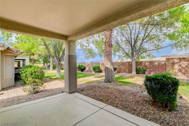 Building Photo - 1979 Joy View Ln