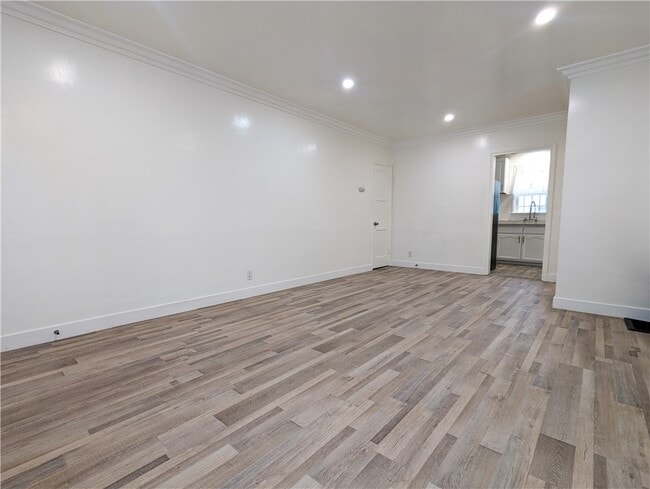 Building Photo - 6101 S Hobart Blvd