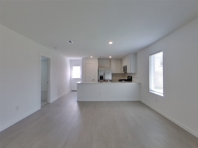 Building Photo - 3072 Dawn Sound Dr