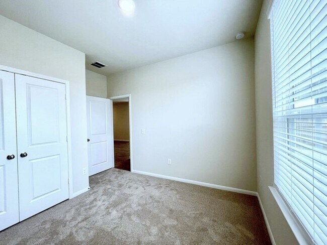 Building Photo - 16103 Kingfield Haven Dr