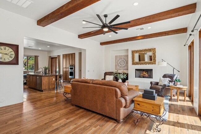 Building Photo - 7701 E Golden Eagle Cir