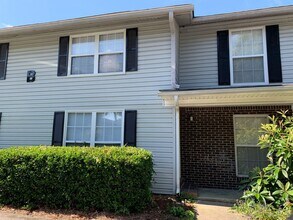Building Photo - 1 Bedroom Townhome in West Ashley