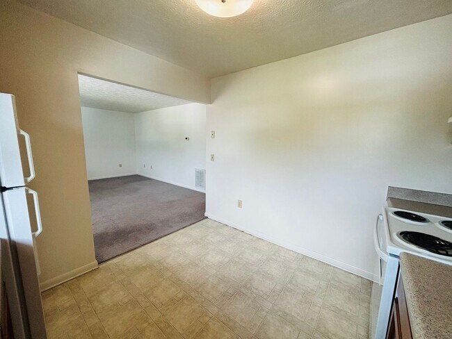 Building Photo - 1802 Smith Ave