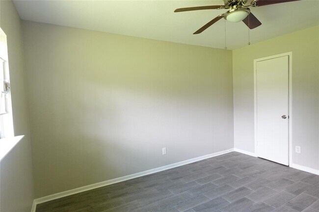 Building Photo - 7215 Haverton Dr
