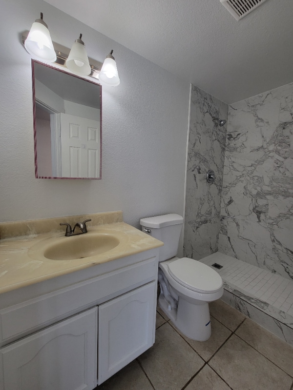 Building Photo - 571 Tilling Way