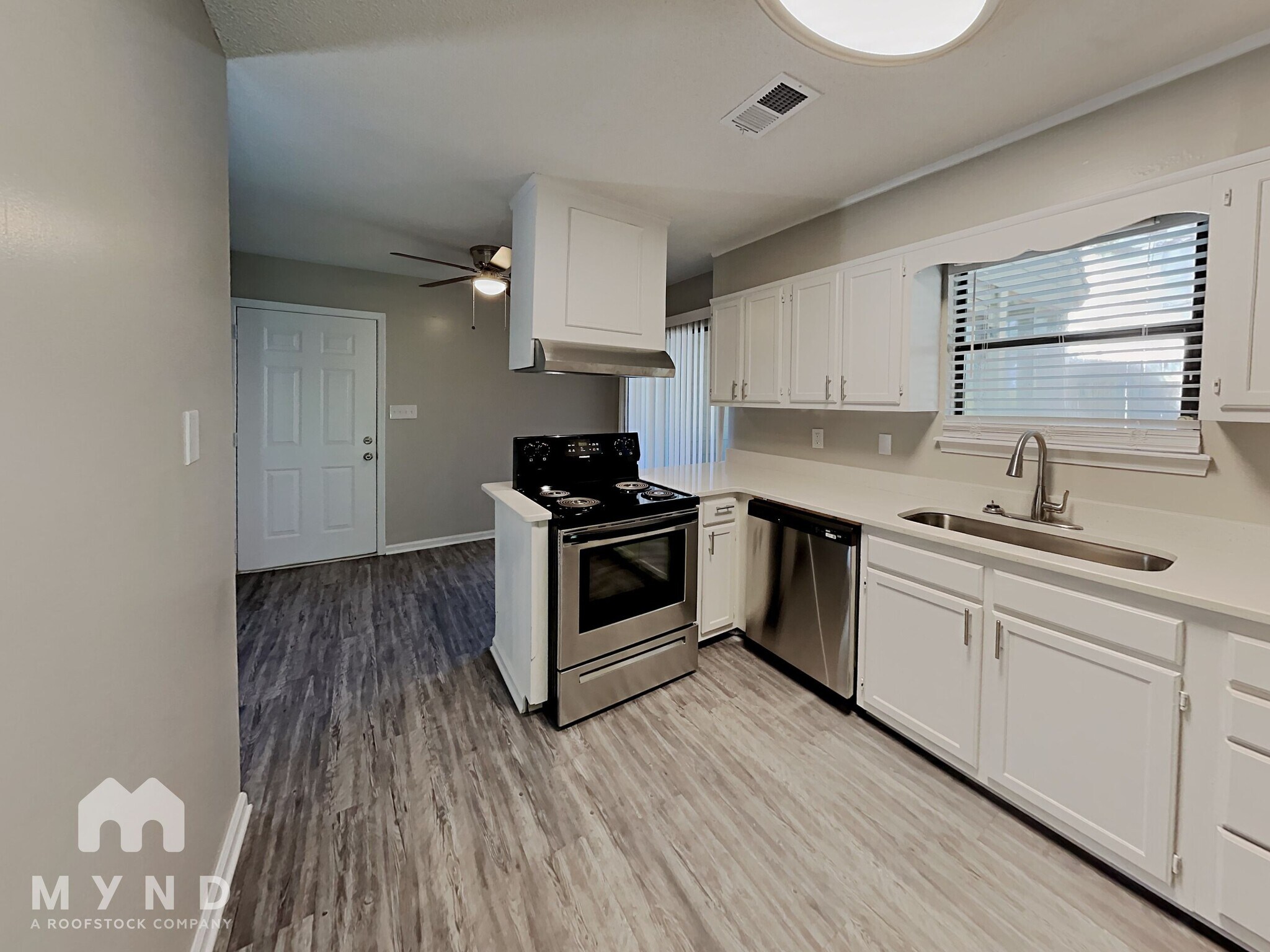 Building Photo - 7225 Little Fawn Pkwy