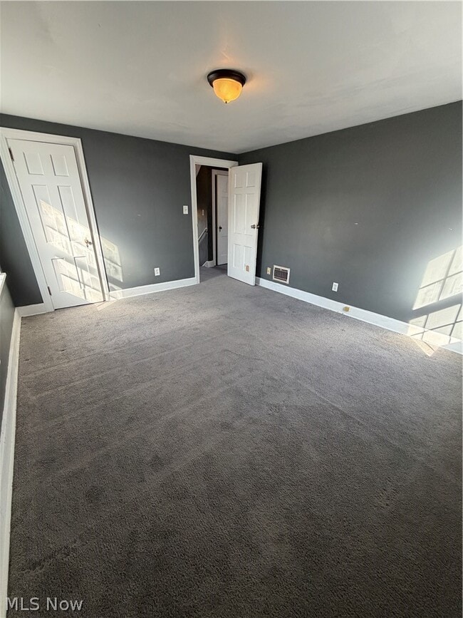 Building Photo - 143 Clifton Dr