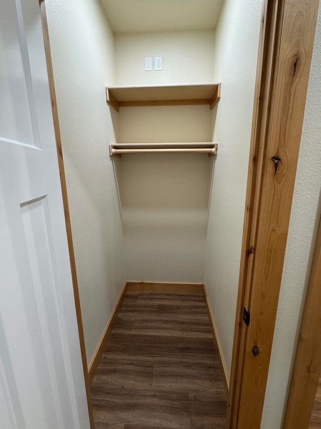 Building Photo - Brand New Private Bella Ridge 4 Bedroom 2.5 Bath Home Near Golf and Lewis & Clark Elementary School