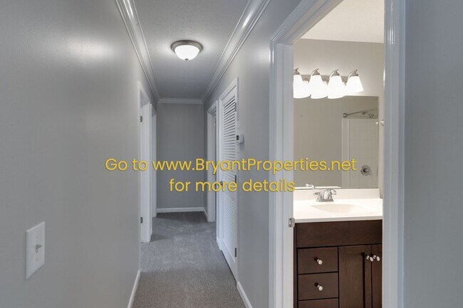 Building Photo - Nashville - 3 Bedroom, 2 Baths, 37217 Area