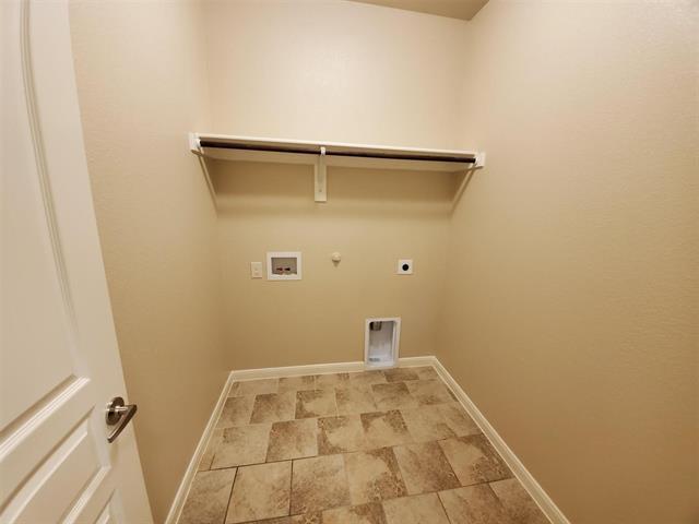 Building Photo - 707 Brookline Dr