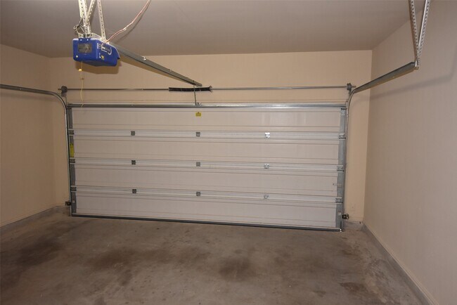 Building Photo - 25823 Sundrop Meadows Ln