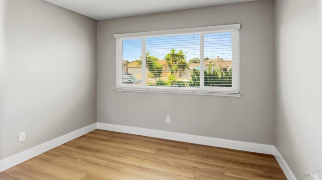Building Photo - 340 Mokelumne Dr