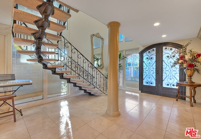 Building Photo - 3800 Weatherly Cir