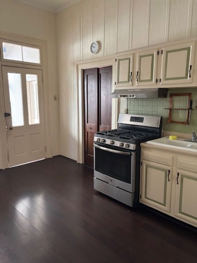 Building Photo - 226 E Gwinnett St