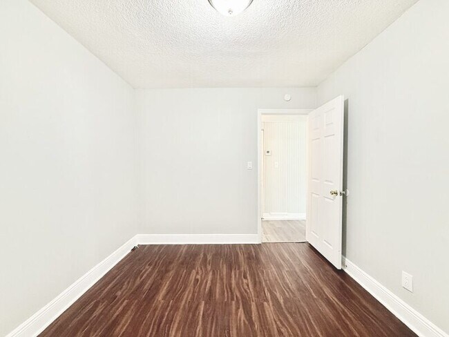 Building Photo - 5506 Staley Dr