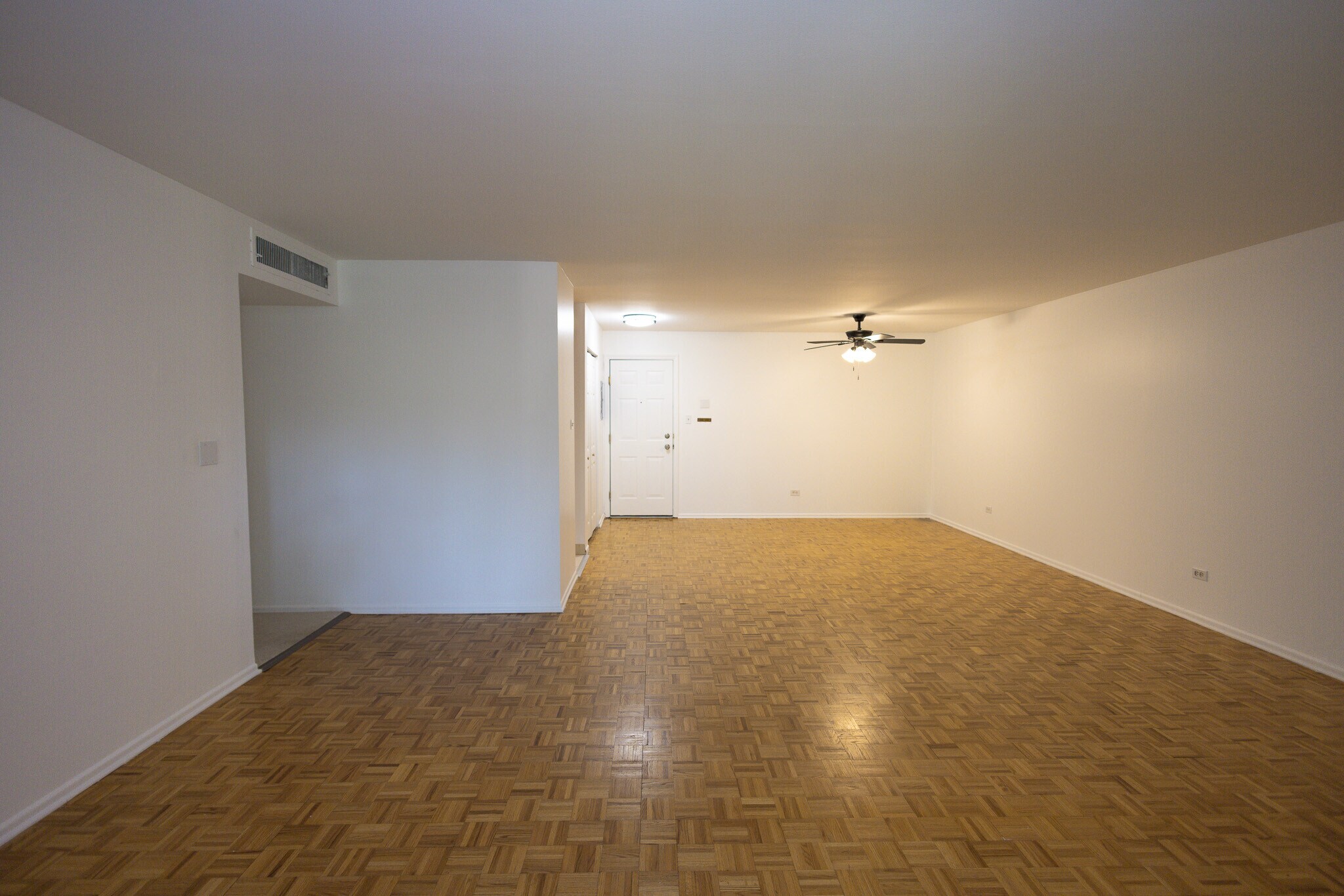Building Photo - 930 Beau Dr