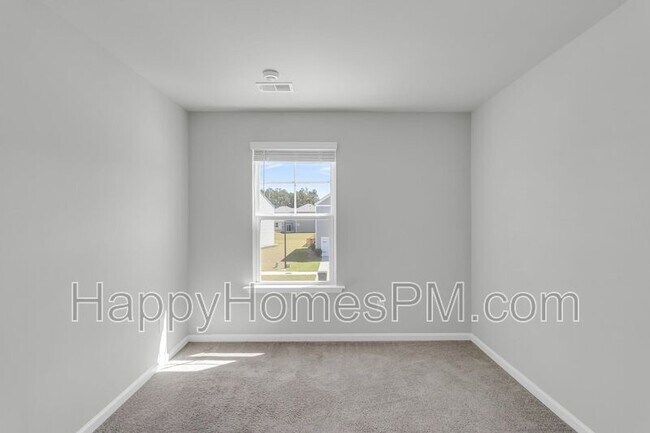 Building Photo - 303 Black Birch Dr