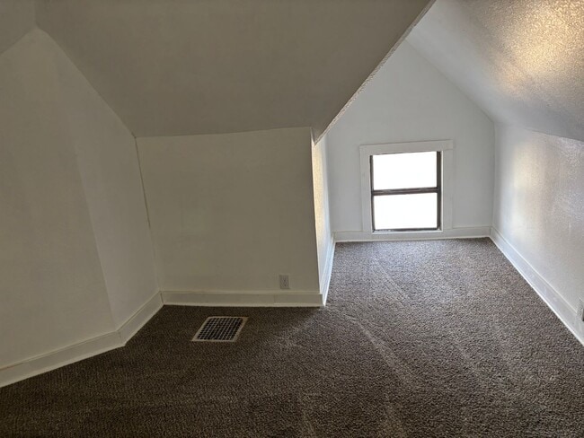 Building Photo - Ideal Location: 4-Bed Home with Big Backyard by Upcoming School