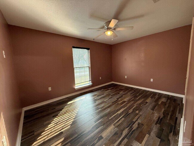 Building Photo - 6640 Tidal Bay Dr