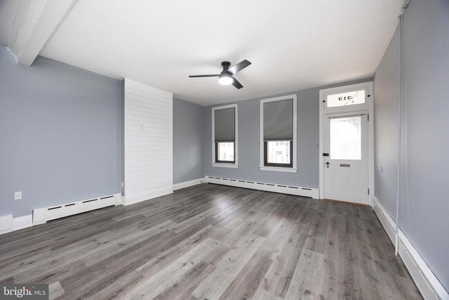 Building Photo - 313 Chestnut St