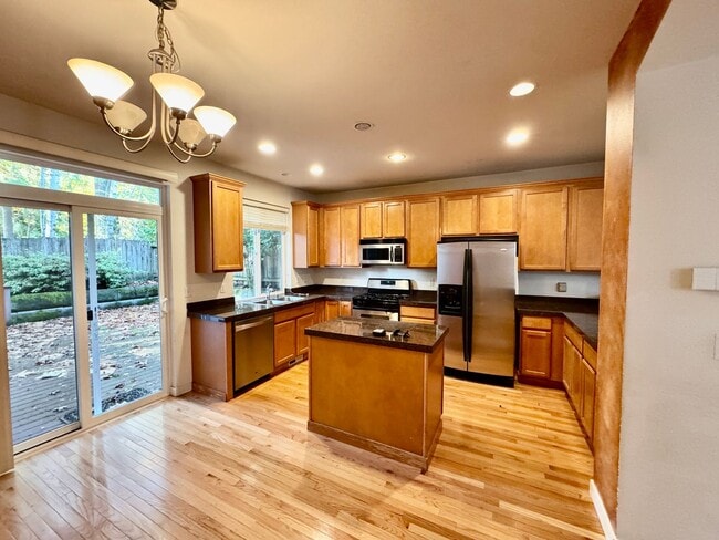 Building Photo - Sammamish Home.....