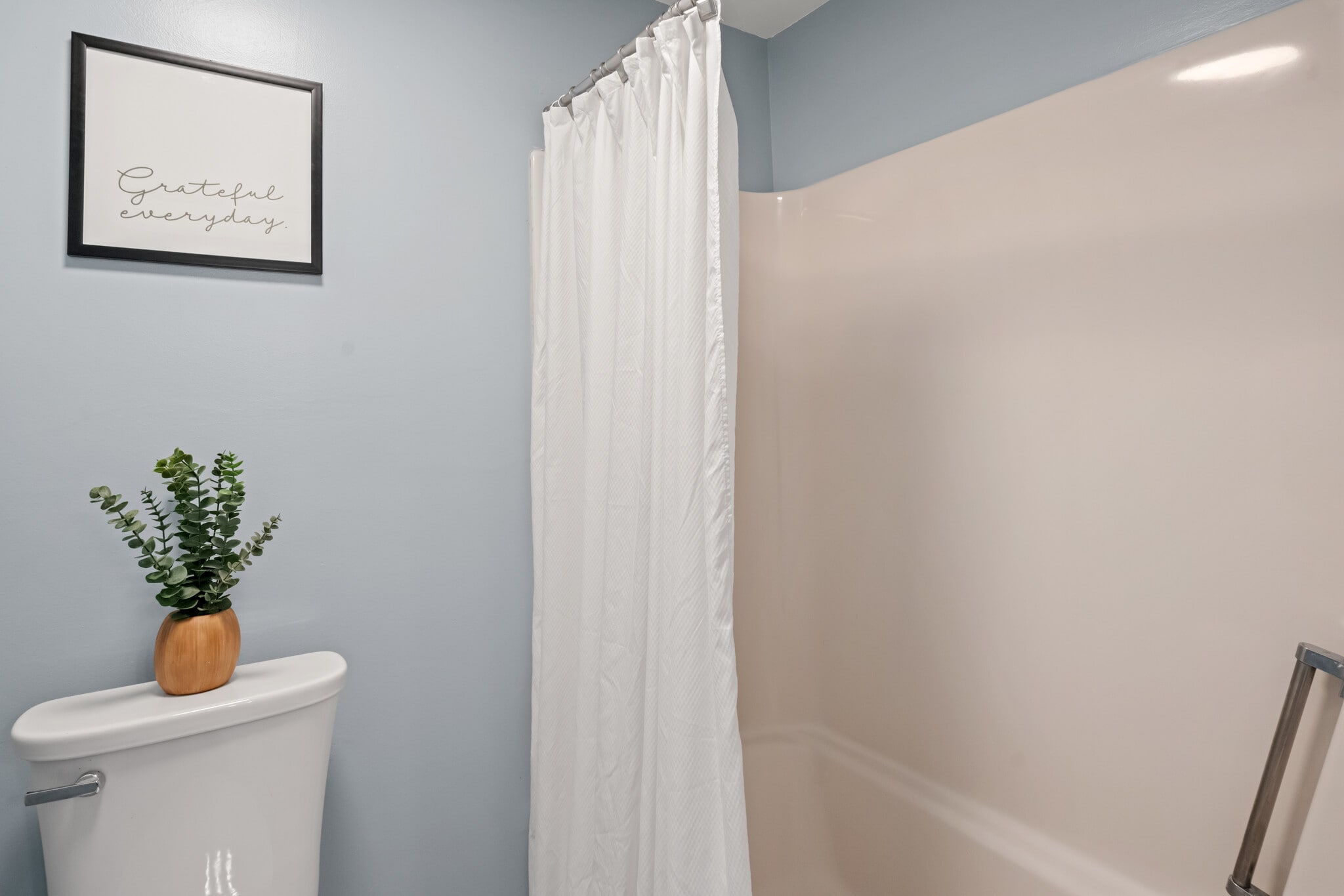 Building Photo - 238 Woodbridge Dr