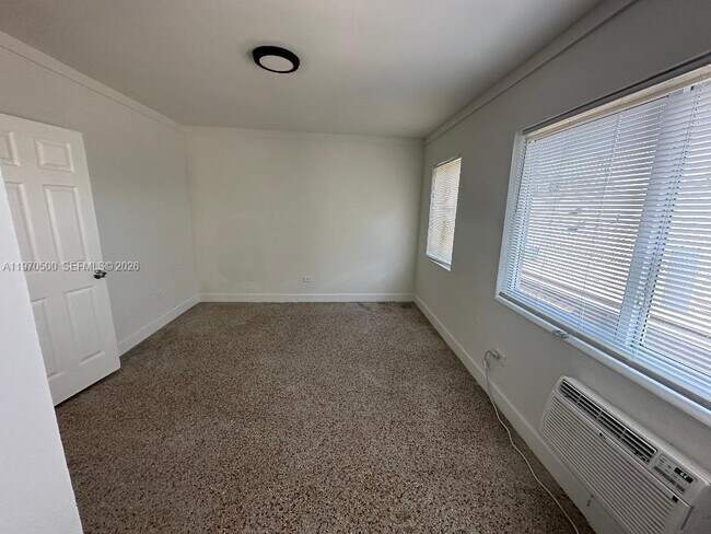 Building Photo - 186 NW 1st St