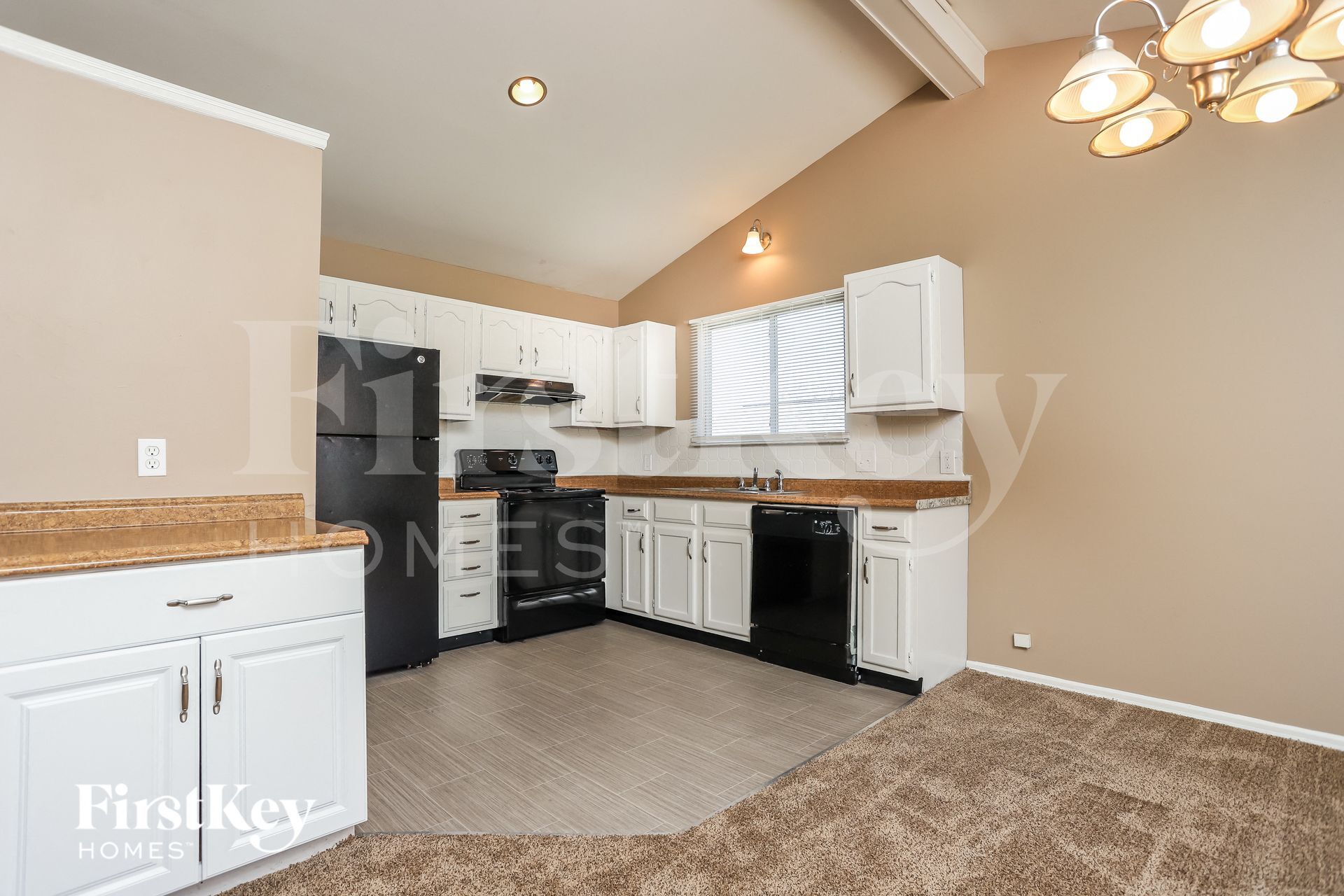 Building Photo - 4231 River Oaks Dr
