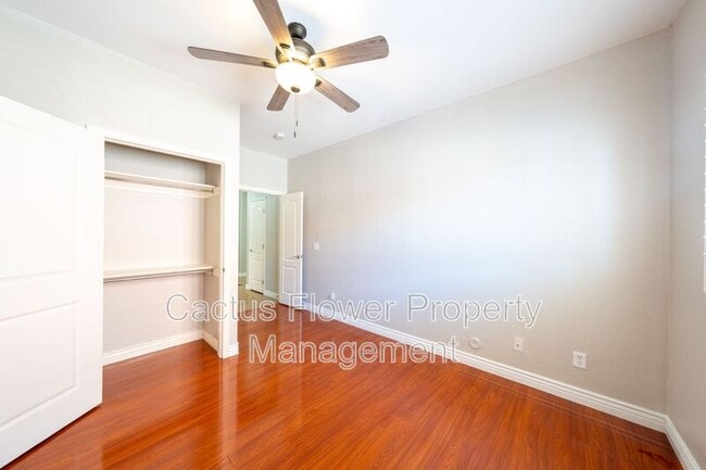 Building Photo - 1497 E Indigo St
