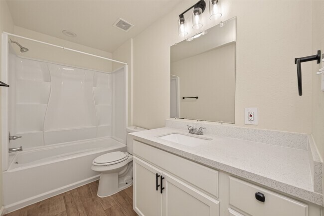 Building Photo - 25409 Pebble Dr