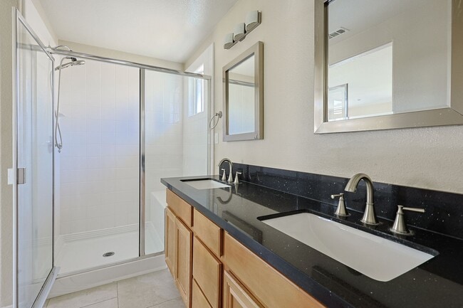 Building Photo - 3BR House in 4S Ranch