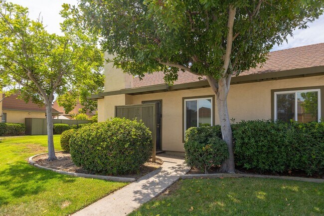 Building Photo - 10536 Greenford Dr