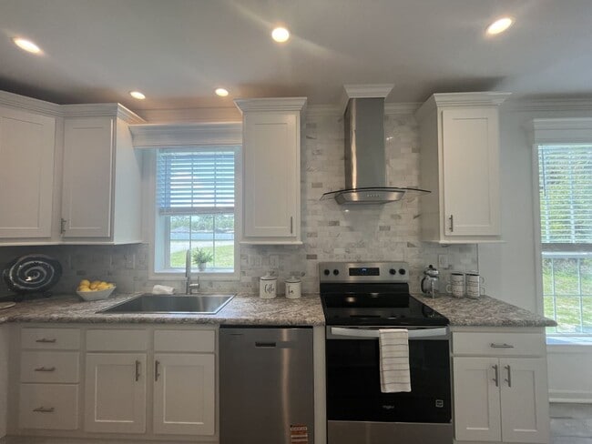 Building Photo - 589 Johnathans Cay