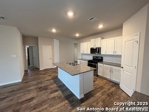 Building Photo - 5518 Stormie Keep