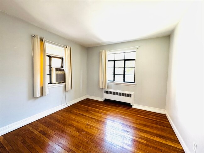 Building Photo - 79 Sutherland Rd