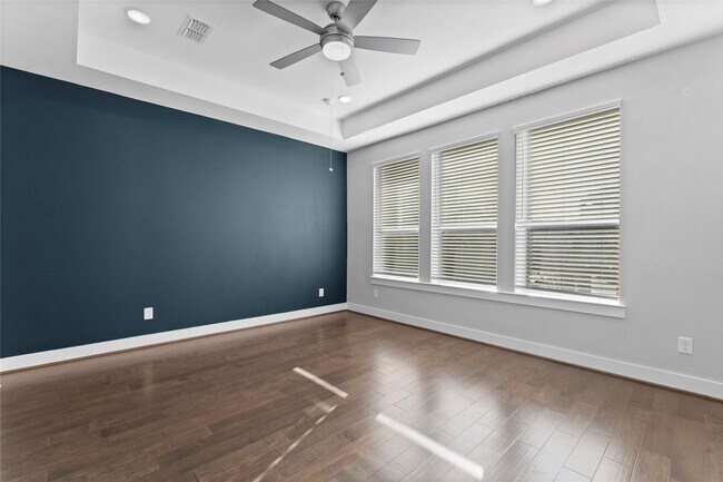 Building Photo - 817 Kamano Ave