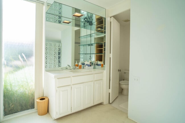 Building Photo - 75810 Altamira Dr