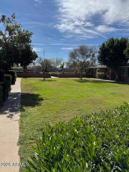 Building Photo - 1634 W Osborn Rd