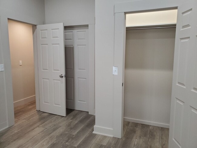 Building Photo - 134 E Lemon St