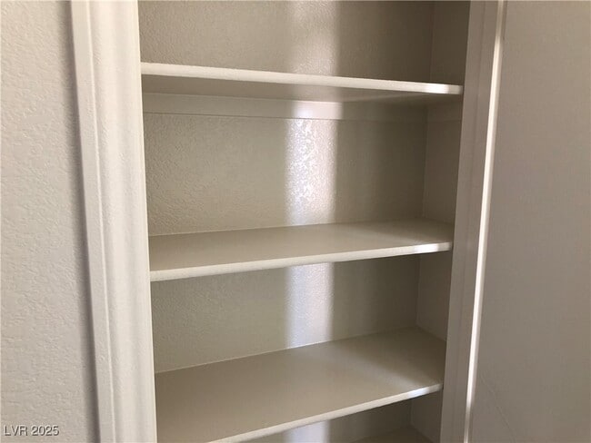 Building Photo - 1083 Sterling Peak St