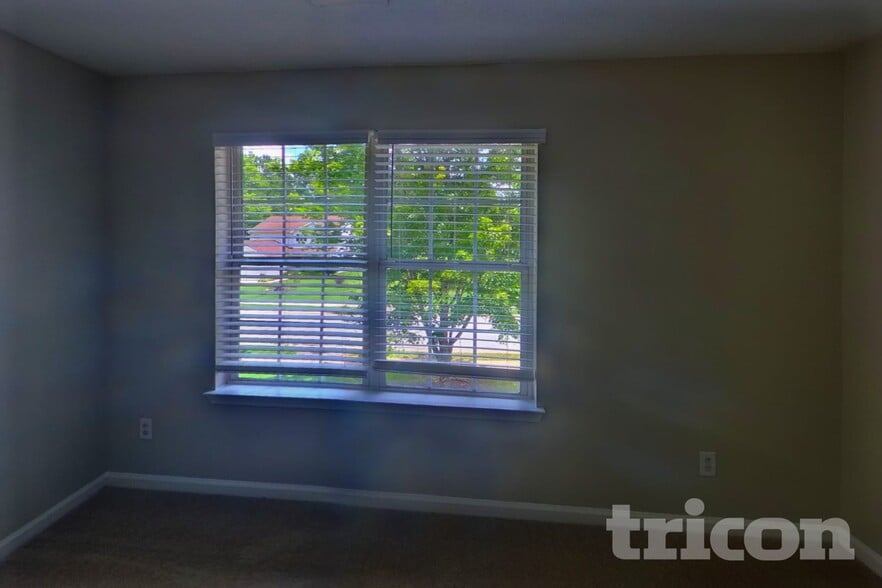 Building Photo - 2955 Pebble Creek Ln