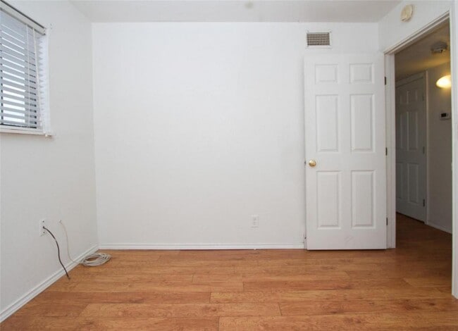 Building Photo - 2619 FM 879