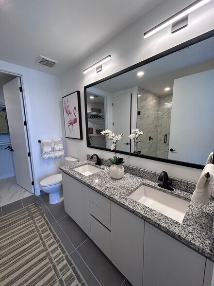 Building Photo - 2362 NE 172nd St