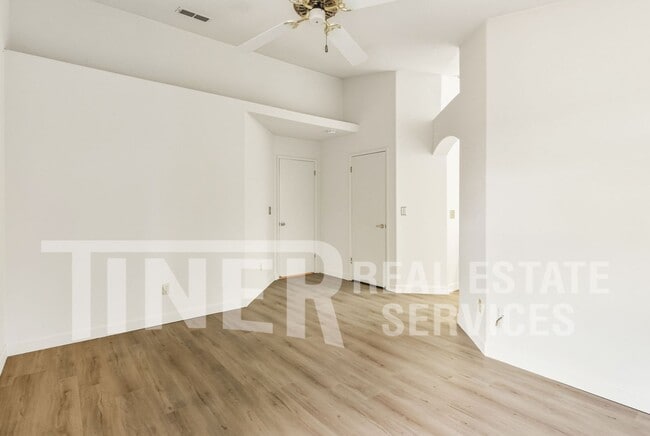 Building Photo - 8948 Warmsprings St