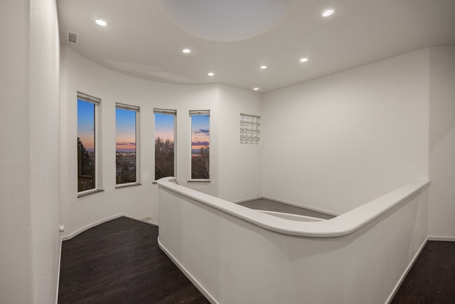 Building Photo - 1146 Country Ridge Dr