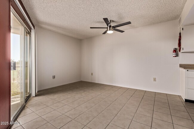 Building Photo - 19846 N Star Ridge Dr